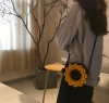 oneblue纯手工，毛线编织可爱向日葵，花朵斜跨包