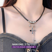 NANYING 原创设计欧美复古黑色十字架链条皮绳项链个性短款卫衣链