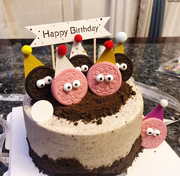 创意可爱搞怪小眼睛饼干卡通小熊气球奥利奥生日蛋糕装饰摆件插件