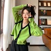 绿色v领针织开衫女春季2023薄款毛衣外套，设计感小众别致上衣