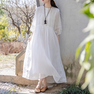 念江南温柔风气质度假白色连衣裙，苎麻圆领设计感飘逸大摆裙子女