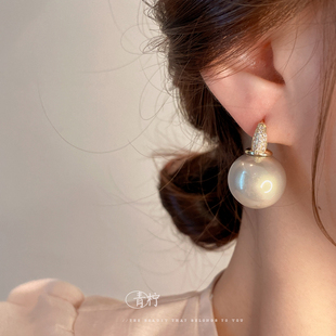 大珍珠耳扣2024夸张耳环小众设计感耳饰轻奢高级感耳钉女