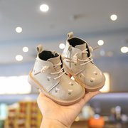 女童短靴秋冬款女宝宝鞋子软底，婴儿靴子小童学步鞋时尚儿童马丁靴