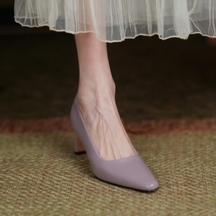 法式高跟鞋女2023粗跟设计感小众气质淡紫色，网红职业工作单鞋
