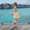 小个子泰国度假连衣裙女夏黄色格子复古小性感短款吊带沙滩裙