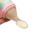 哆拉哆布婴儿硅胶挤压式吸盘米糊瓶宝宝喂养米粉辅食瓶米糊勺6293