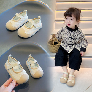 女宝宝学步鞋2024年春季婴儿防滑软底透气0一1-2-3岁小童鞋子