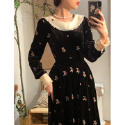 三个裁缝法式复古优雅气质长袖丝绒连衣裙女装，秋冬赫本风小黑裙