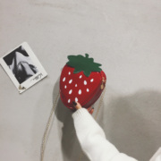 儿童包包女2020潮pu链条斜挎草莓包学生可爱韩版百搭网红小单肩包