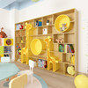 长颈鹿书架创意墙面，定制异形家具，幼儿园早教图书馆儿童绘本架