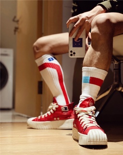 d.m男袜时尚潮流高筒，拼色纯棉字母长筒，运动毛圈底袜子足球高帮