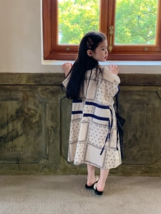 鲍小鱼2024夏季韩国女儿童亲子民族文艺青花瓷拼接棉布连衣裙