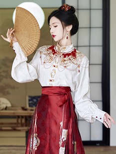 重工刺绣红色马面裙云肩汉服套装秋季订婚敬酒服新中式国风半身裙