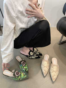 拖鞋女外穿2024夏季韩版刺绣花纹拼色坡跟中低跟包头半拖外穿