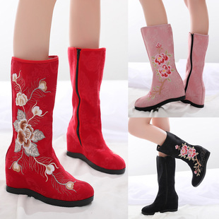 春秋老北京布鞋女靴民族，风红色绣花布靴内增高坡跟中筒长靴棉靴子