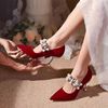 婚鞋女秀禾服婚纱两穿2023年水钻绑带，珍珠新娘红色高跟不掉鞋