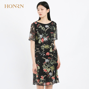 HONRN/红人夏季女装短袖X型膝上连衣裙商场同款HE22OL150