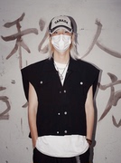 kazankoori韩版复古小众设计休闲无袖男垫肩短款衬衫马甲外套