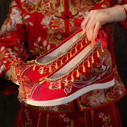 明制中式秀禾鞋流苏古风新娘婚鞋红色绣花鞋结婚鞋增高复古汉服鞋