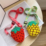 网红迷你可爱硅胶水果包草莓菠萝牛油果儿童零钱包单肩斜挎包小包