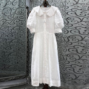 初溯2024夏季欧货女装，甜美娃娃领绣花单排扣短袖白色长连衣裙