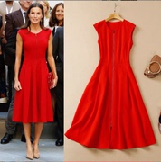 西班牙王妃同款正红色圆领，连袖收腰褶皱连衣裙女长款夏季宴会礼服
