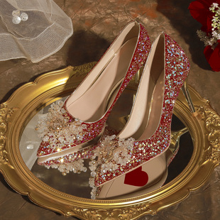 秀禾婚鞋女2023年主婚纱鞋敬酒孕妇中式新娘鞋红色亮片高跟鞋