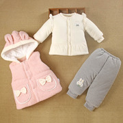 0一1岁半女宝宝秋冬装加厚分体款童婴儿衣服外套棉服三件套装冬季