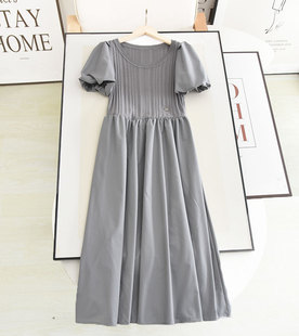 鸟+の2024夏季时尚圆领，设计感小众泡泡，袖拼接灰色针织短袖连衣裙