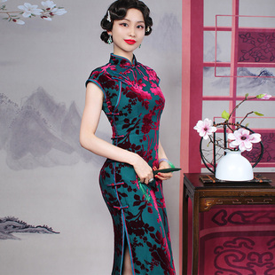 老上海高端气质改良绿色金丝绒旗袍2024年长款丝绒年轻款夏季