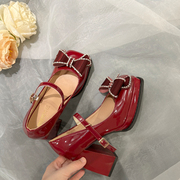 红色高跟鞋玛丽珍鞋公主，鞋婚鞋增高蝴蝶结，甜美一字带防水台敬酒鞋