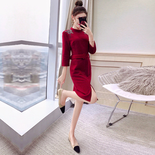 气质女神范衣服(范衣服)2024年春装红色连衣裙赫本风女装法式复古裙子