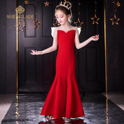 儿童礼服女模特走秀中大童晚礼服长款红色，中国风主持人钢琴演出服