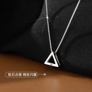 项链少女韩版简约几何三角形，吊坠小众气质短款锁骨，链饰品潮