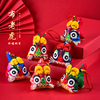 手工刺绣布老虎传统中国民间布艺品挂件，创意家居玩偶小老虎摆件