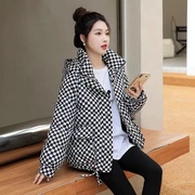 棋盘格羽绒服2022年女款设计感小众韩版宽松小个子棉袄外套潮