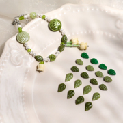 迷你绿色小叶子贝壳粉压树脂珠DIY手工手链项链耳环饰品配件材料