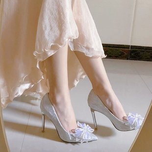 法式水晶鞋2023银色婚鞋水钻蝴蝶结尖头高跟鞋，女新娘细跟单鞋