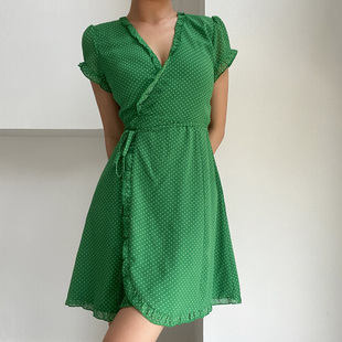 BERAN 复古可爱木耳边性感V领一片式系带高腰绿色波点短袖连衣裙