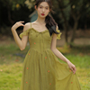 奈良茶歇法式连衣裙2023女吊带裙，浪漫复古绿色，裙子沙滩裙气质