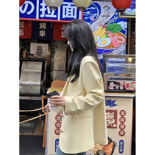 tkiki高级感黄色西装外套，女2024早春季韩版宽松休闲西服