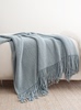 北欧风针织毯长款床尾巾沙发装饰毯简约风天蓝色秋冬毛毯