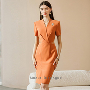 夏季短袖时尚橘色设计感高端职业连衣裙气质女神范收腰显瘦女裙OL