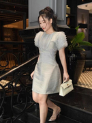越南小众2024春夏女王范钉珠高腰礼服收腰显瘦气质A字连衣裙