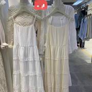 法式连衣裙2025夏秋款简约纯色气质蕾丝拼接吊带裙中长打底女裙子