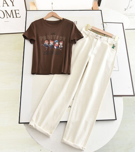 香系の字母刺绣印花短袖T恤+高腰显瘦休闲哈伦裤米白色牛仔裤