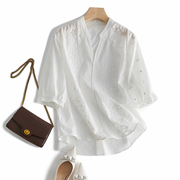 纯棉白色衬衫上衣女夏季2024宽松显瘦五分袖，v领镂空刺绣衬衣