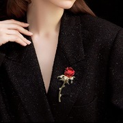 红色复古玫瑰花朵毛衣胸针女款高档女胸花别针设计感小众奢华气质