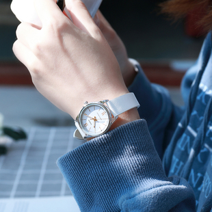 气质卡西欧白色皮表带手表女防水2024年品牌简约时尚女士腕表