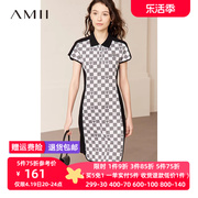Amii2024春POLO领棋盘格连衣裙女心型笑脸标牌修身小个子裙子